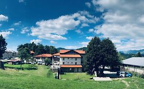B&B Mad Mountain
